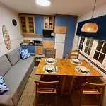 Playa Quebrantos. And Surf. Primera Linea Apartment