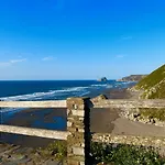 Apartment Playa Quebrantos. And Surf. Primera Linea *