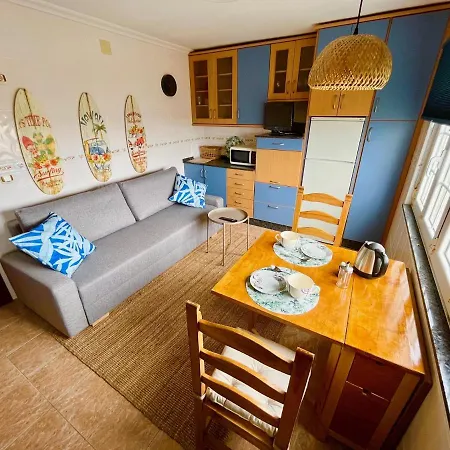 Apartman Playa Quebrantos. And Surf. Primera Linea